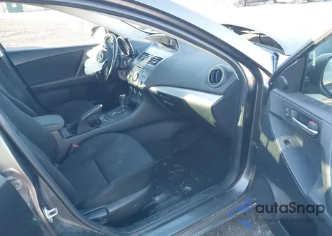 2013 Mazda Mazda3 I Touring из США, поврежденный, VIN JM1BL1VP9D1737533